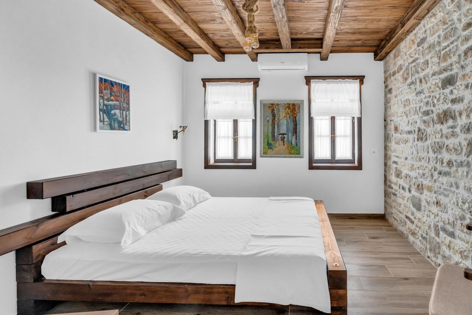 Hotel Bohem Берат Екстер'єр фото