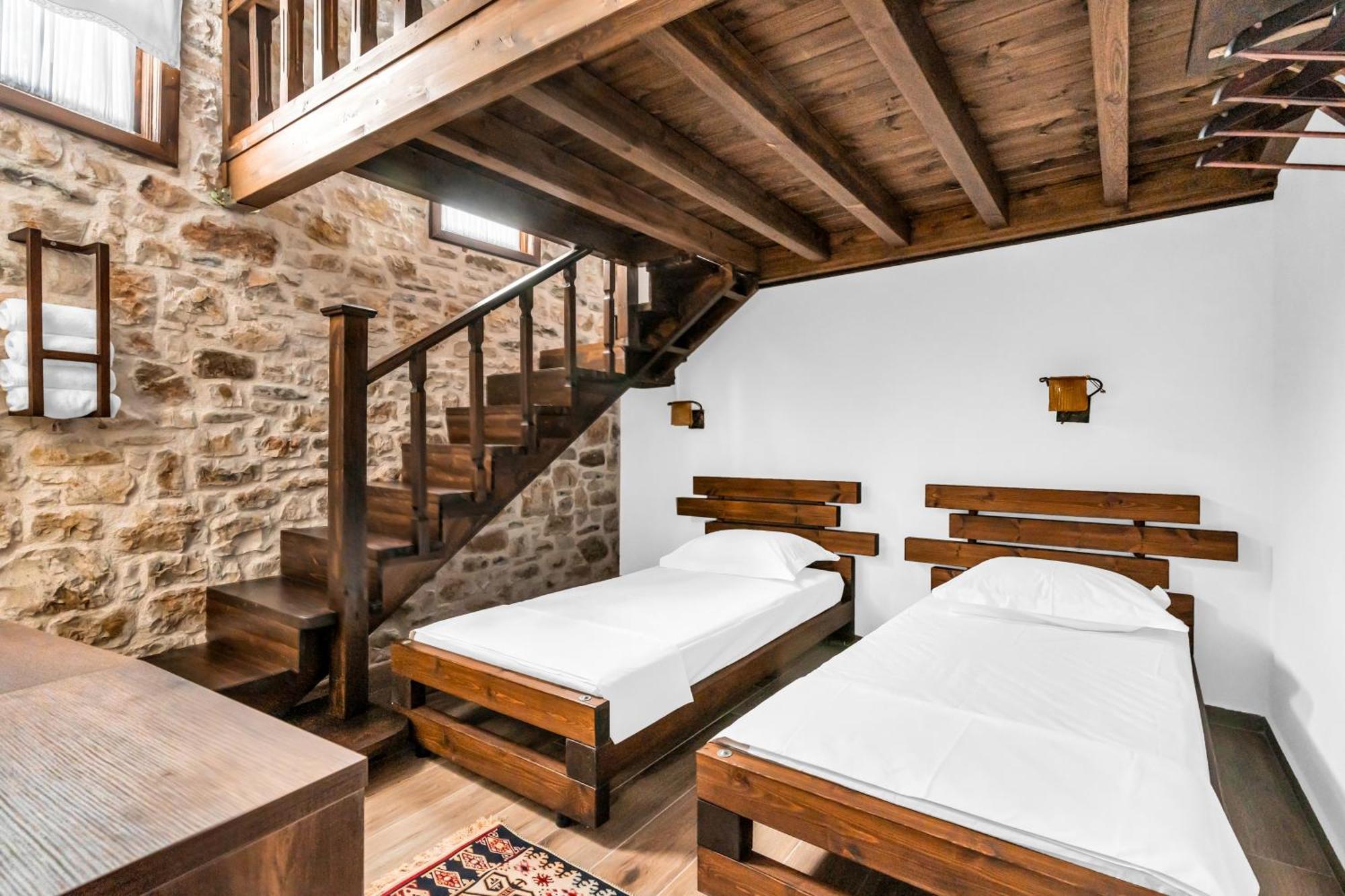 Hotel Bohem Берат Екстер'єр фото
