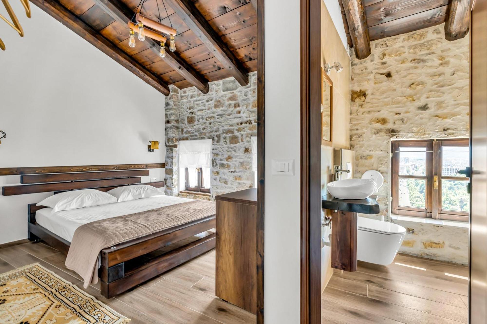 Hotel Bohem Берат Екстер'єр фото