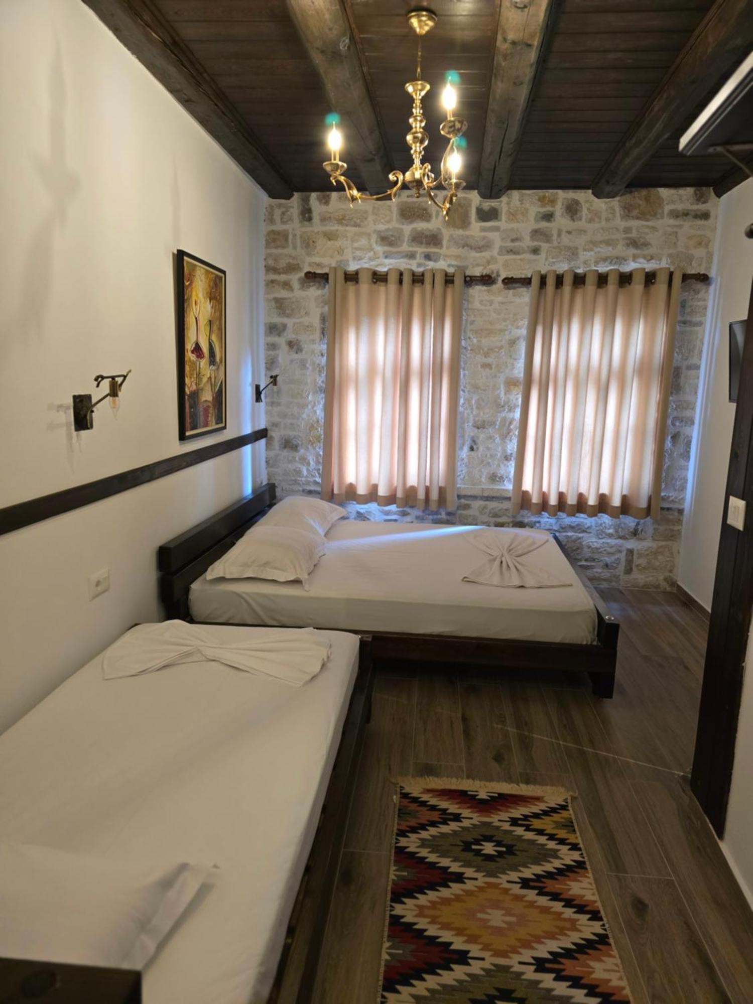 Hotel Bohem Берат Екстер'єр фото